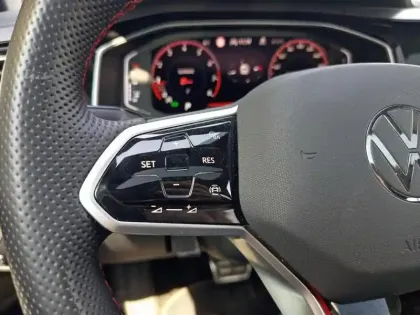 Photo 12 Volkswagen Polo  2.0 TSI 207ch GTI DSG7