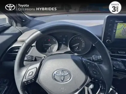 Photo 12 Toyota C-HR  184h Première 2WD E-CVT MC19