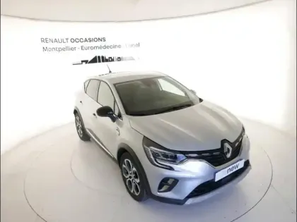 Photo 14 Renault Captur  1.6 E-Tech hybride 145ch Intens -21