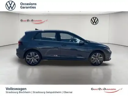 Photo 6 Volkswagen Golf  1.5 eTSI EVO2 116ch Style DSG7