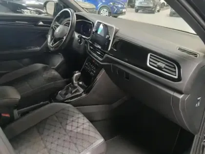 Photo 11 Volkswagen T-roc  2.0 TDI 150ch R-Line DSG7