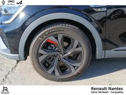 Photo 8 Renault Clio  1.6 E-Tech hybride 145ch RS Line