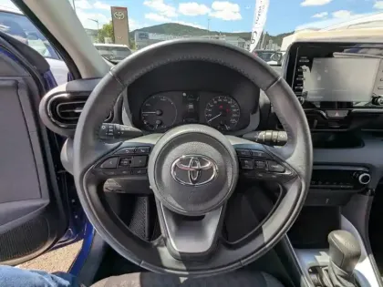 Photo 10 Toyota Yaris  116h Dynamic 5p MC24