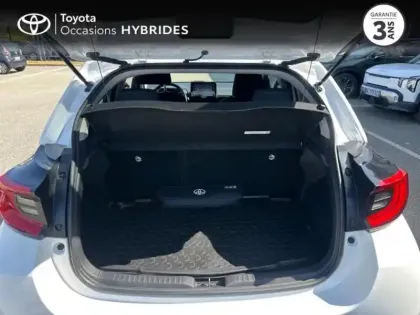 Photo 9 Toyota Yaris  116h Design pack confort 5p MC24