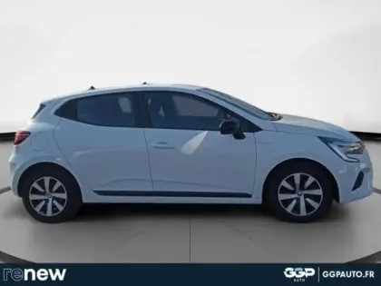 Photo 5 Renault Clio  1.6 E-Tech hybride 145ch Equilibre