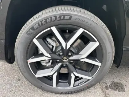 Photo 6 Jeep Compass  1.6 Turbo T4 225ch e-Hybrid Plug-in First Edition BVR7