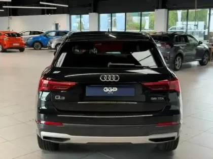 Photo 5 Audi Q3  35 TDI 150ch Design Luxe S tronic 7