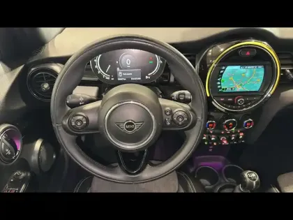 Photo 8 Mini Mini  5 Portes Cooper 136ch  Edition Greenwich