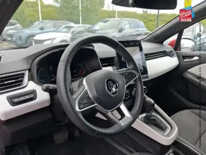 Photo 14 Renault Clio  1.6 E-Tech hybride 140ch Intens -21N