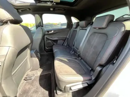 Photo 11 Ford Kuga  2.5 Duratec 243ch Hybride Rechargeable ST-Line X Powershift