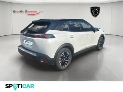 Photo 5 Peugeot 2008  e- 136ch GT