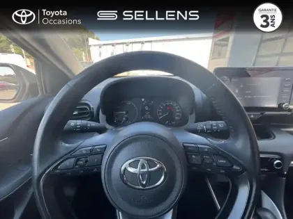 Photo 12 Toyota Yaris  116h Dynamic 5p MC24