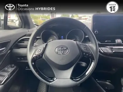 Photo 12 Toyota C-HR  2.0 Hybride 184ch Design Ultimate E-CVT