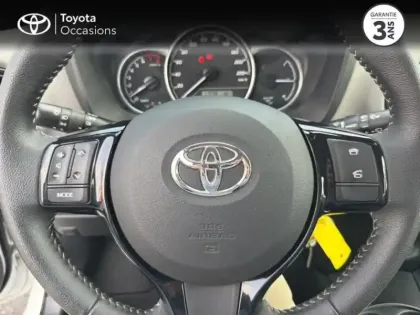Photo 14 Toyota Yaris  110 VVT-i France 5p MY19