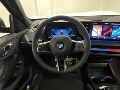 Photo 9 BMW Serie 1 Série 1 120A 170ch M Sport DKG7