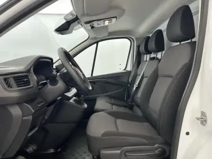 Photo 8 Renault Trafic Fg VUL BLUE DCI 130 L1H1 3T GSR2 ADVANCE 4p