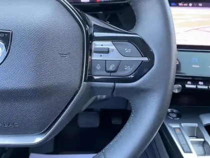 Photo 34 Peugeot 308 III BlueHDI 130 AUTO8 ALLURE PACK