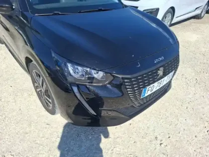 Photo 15 Peugeot 208  BlueHDi 100 S&S BVM6