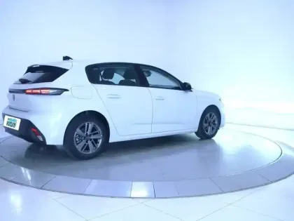 Photo 31 Peugeot 308  PureTech 130ch S&S EAT8