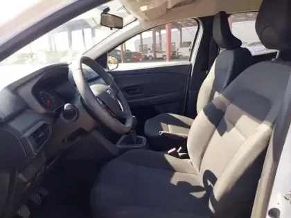 Photo 8 Dacia Sandero  SCe 65