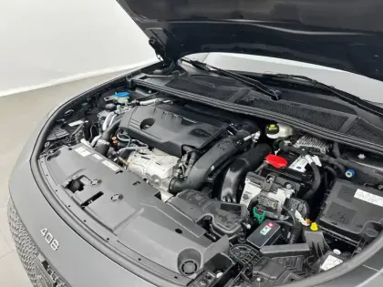 Photo 14 Peugeot 408  PHEV 180 e-EAT8