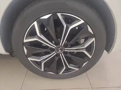 Photo 35 DS DS 4  Hybride E-Tense 225 EAT8