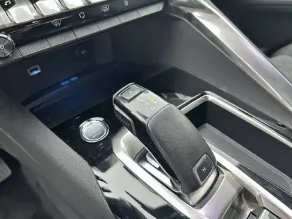 Photo 44 Peugeot 3008  BlueHDi 130ch S&S EAT8
