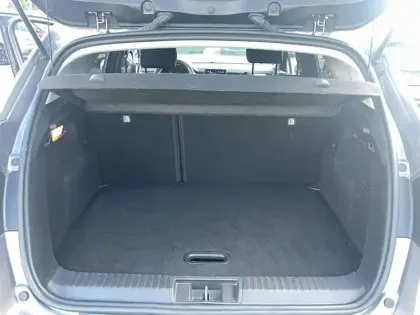Photo 8 Renault Captur  E-Tech full hybrid 145
