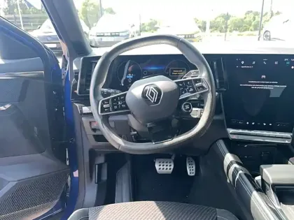 Photo 8 Renault Austral  E-Tech hybrid 200