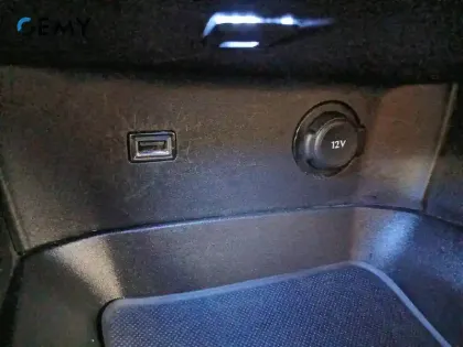 Photo 23 Peugeot 3008  Hybrid 225 e-EAT8