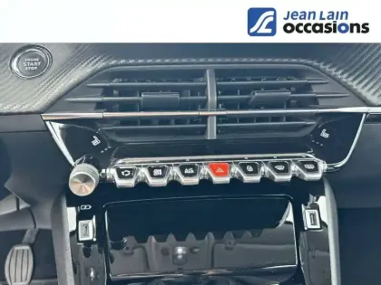 Photo 13 Peugeot 2008  PureTech 100 S&S BVM6