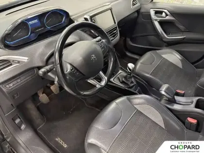 Photo 12 Peugeot 2008  PureTech 130ch S&S BVM6