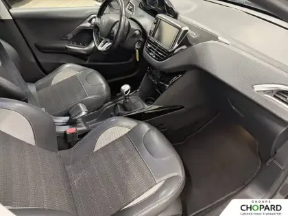 Photo 8 Peugeot 2008  PureTech 130ch S&S BVM6
