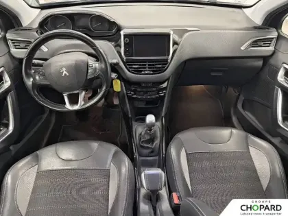 Photo 10 Peugeot 2008  PureTech 130ch S&S BVM6