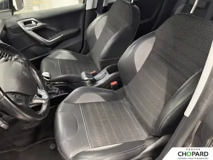 Photo 11 Peugeot 2008  PureTech 130ch S&S BVM6