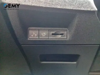 Photo 21 Peugeot 3008  Hybrid 136 e-DCS6
