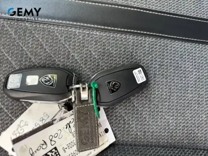Photo 19 Peugeot 208  PureTech 100 S&S BVM6