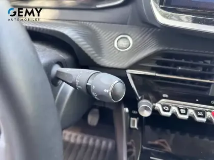 Photo 15 Peugeot 208  PureTech 100 S&S BVM6