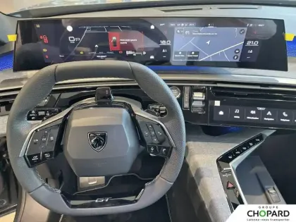 Photo 14 Peugeot 5008  Hybrid 145 ch e-DCS6