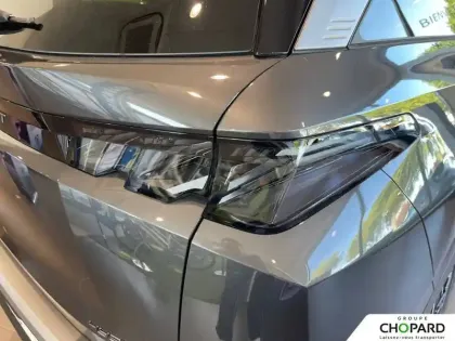 Photo 25 Peugeot 5008  Hybrid 145 ch e-DCS6