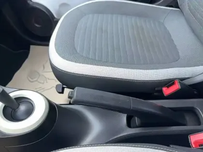 Photo 44 Renault Twingo  III E-Tech