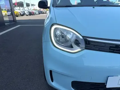 Photo 27 Renault Twingo  III E-Tech