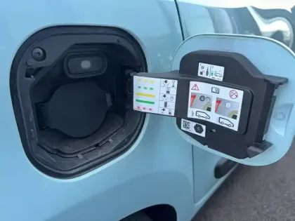 Photo 52 Renault Twingo  III E-Tech