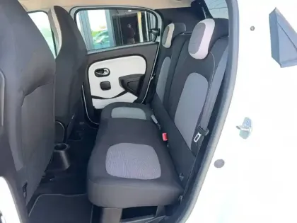 Photo 20 Renault Twingo  III E-Tech