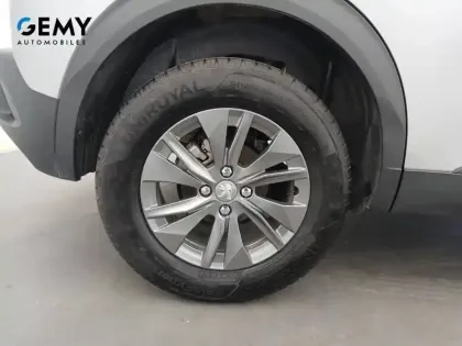 Photo 10 Peugeot 2008  PureTech 100 S&S BVM6