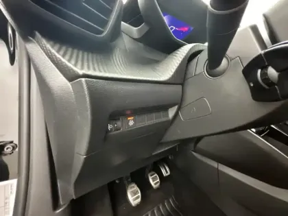 Photo 16 Peugeot 2008  PureTech 130 S&S BVM6