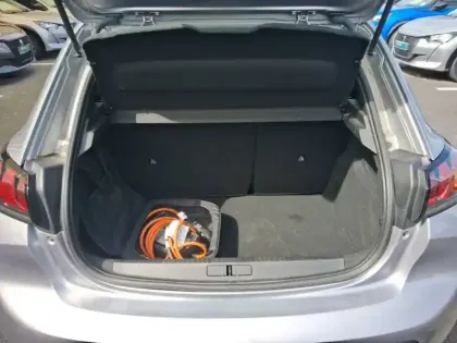 Photo 5 Peugeot 208  Electrique 50 kWh 136ch