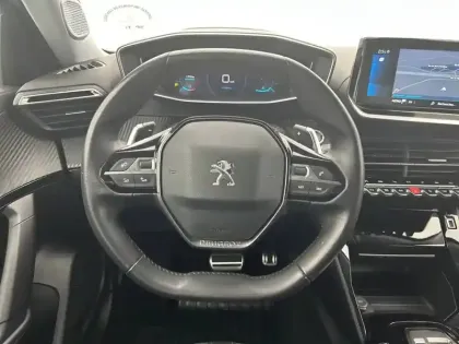 Photo 8 Peugeot 2008  PureTech 130 S&S EAT8