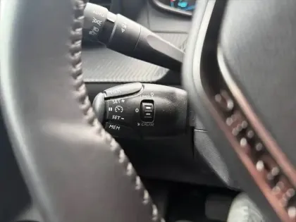 Photo 11 Peugeot 208  Electrique 50 kWh 136ch