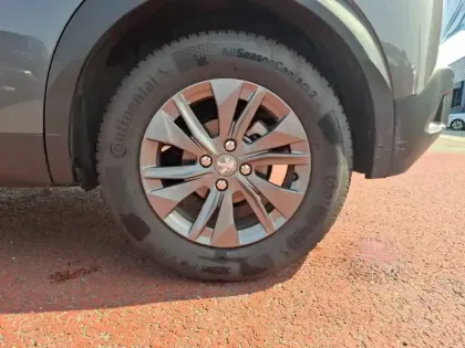 Photo 12 Peugeot 2008  PureTech 100 S&S BVM6
